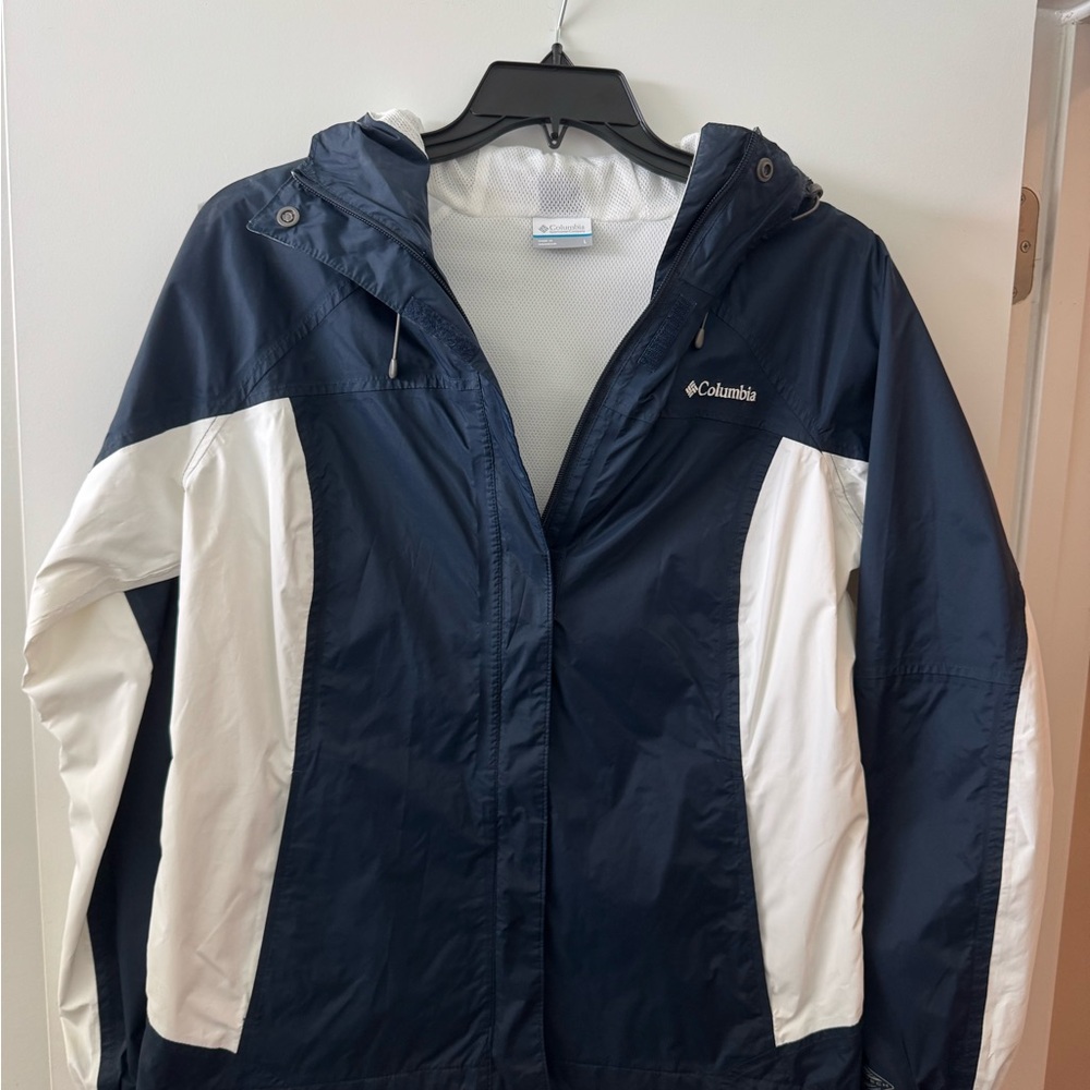 Columbia Women's Blue and White Raincoat